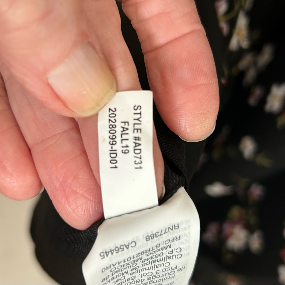 Madewell SP peasant faux wrap, v-neck, midi dress w/waist smocking and cuffs, - Picture 7 of 10